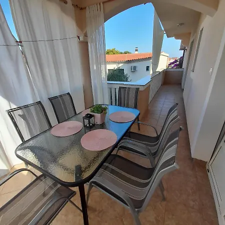 Apartment Filipovic Biograd Na Moru