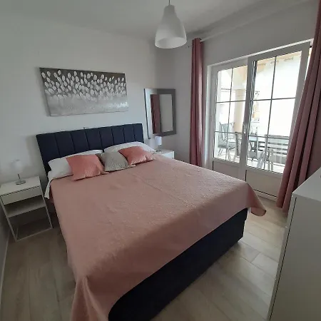 Filipovic Biograd Na Moru