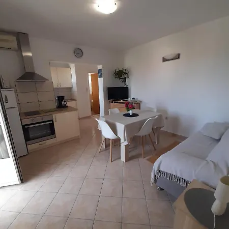 Apartment Filipovic Biograd Na Moru