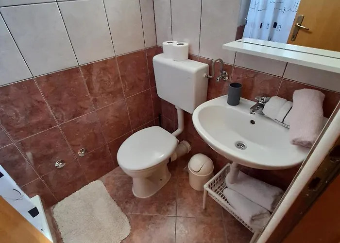 Filipovic Biograd Na Moru