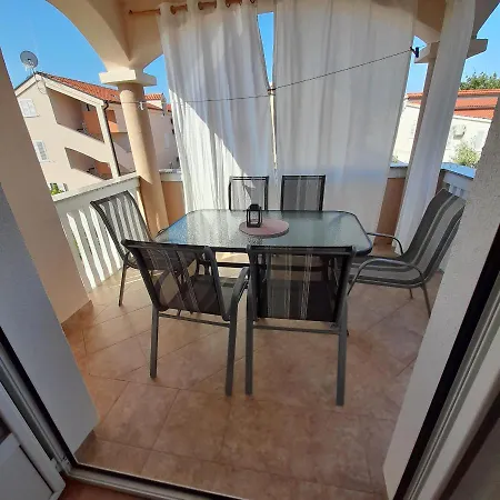 Filipovic Apartman Biograd Na Moru